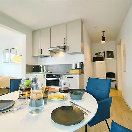 Bright Fuer Bis Zu 5 Apartment *