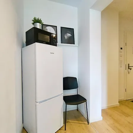 Bright Fuer Bis Zu 5 Lägenhet Erlangen