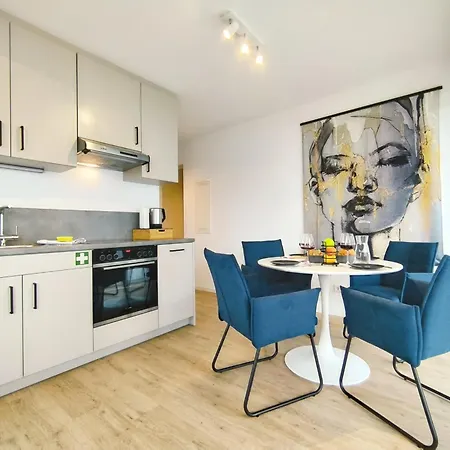 Apartment Bright Fuer Bis Zu 5 Erlangen