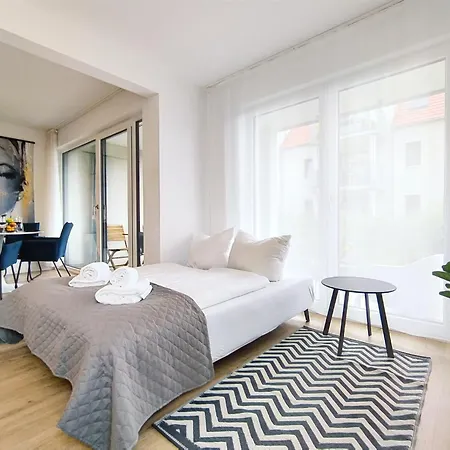 Apartment Bright Fuer Bis Zu 5 Erlangen